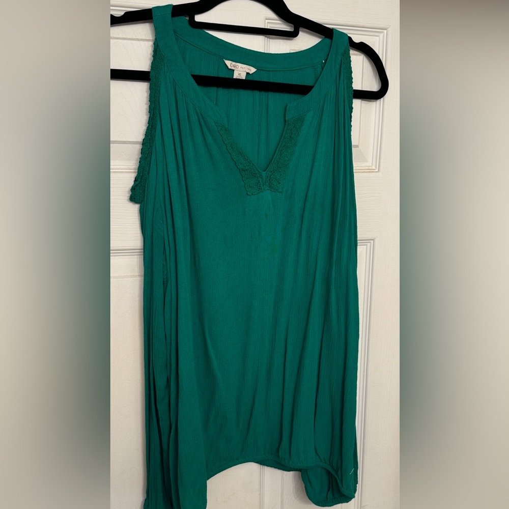 Cato Green top